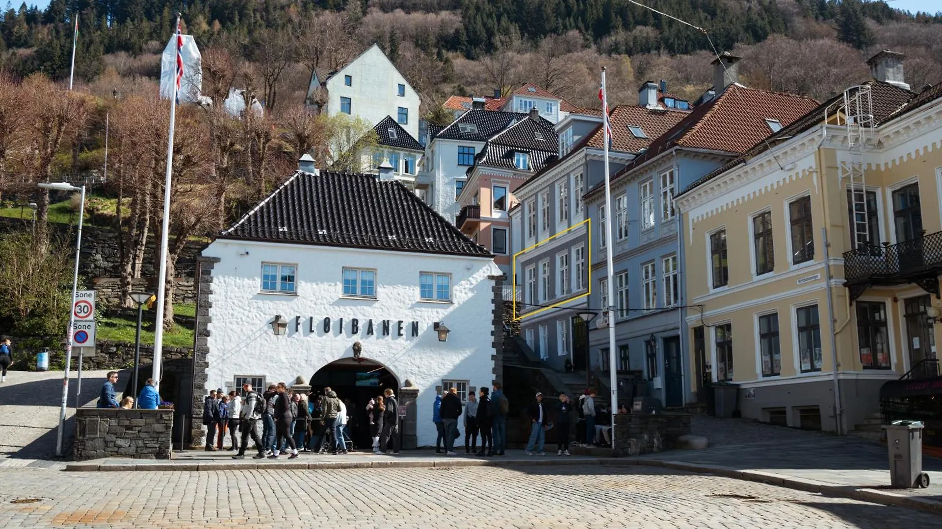 Experience The Luxury Lifestyle 100M From Bryggen! Lägenhet Bergen